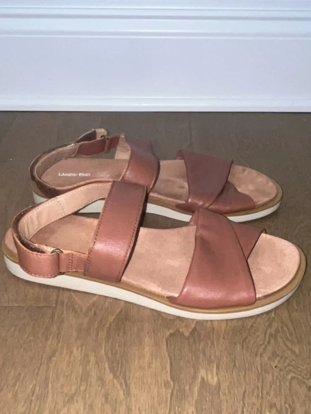 Lands End Womens 8 B Brown Comfort Sandals W/ Hook & Loop Strap